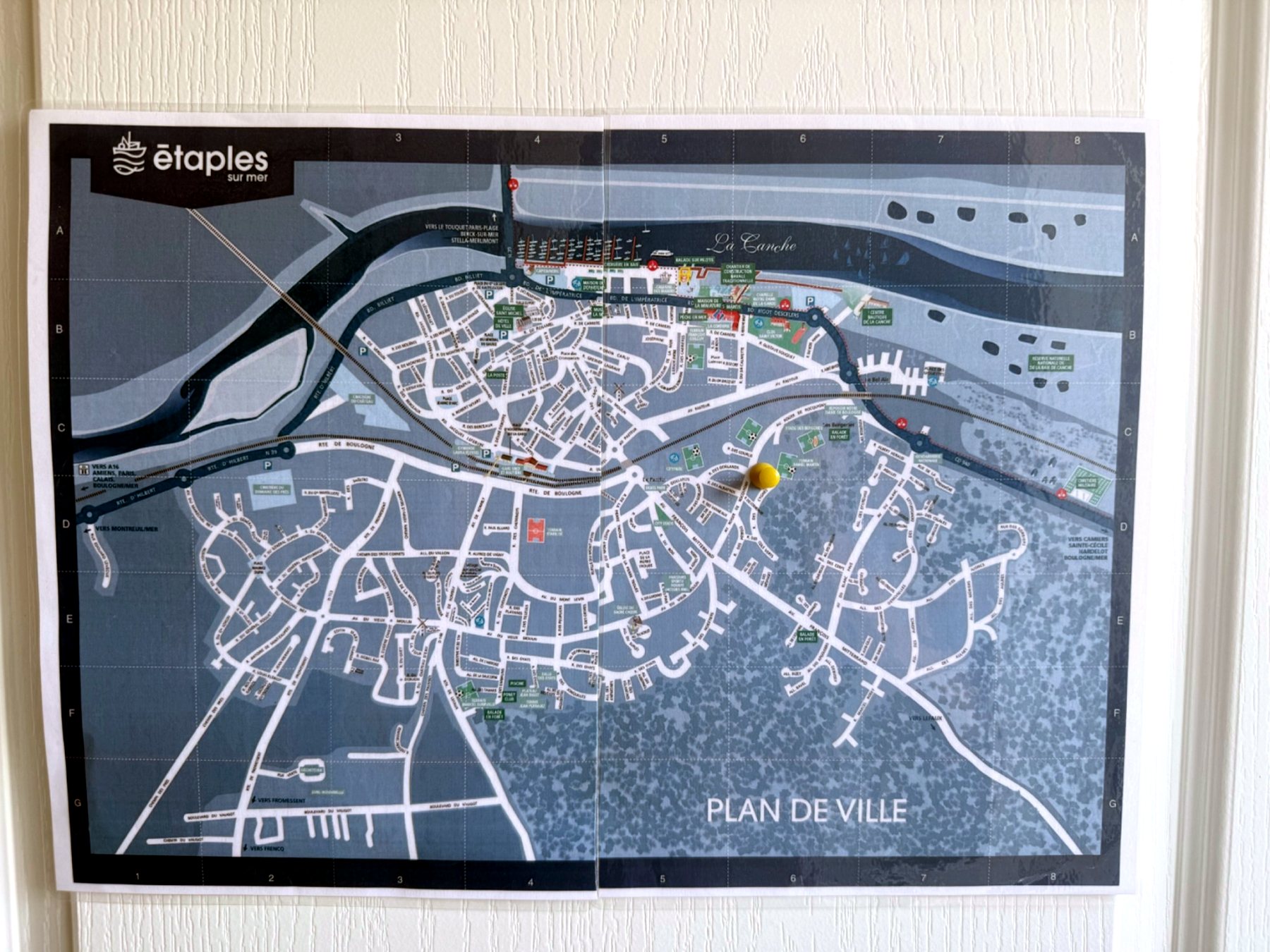 Plan d’Étaples affiché dans le gîte